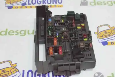Second-hand car spare part fuse box unit for bmw 3 touring (e91) 320 d oem iam references 61149119445  61149119446