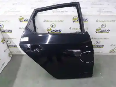 Recambio de automóvil de segunda mano de PUERTA TRASERA DERECHA para SEAT IBIZA  referencias OEM IAM 6J4833056 6J4833056 COLOR NEGRO 