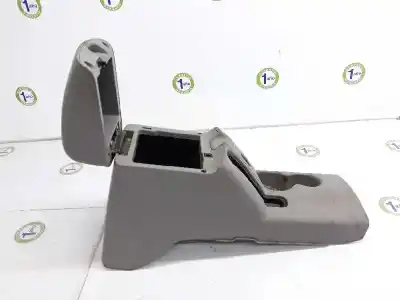 Автозапчасти б/у центральный подлокотник за mitsubishi l 200 (ka0/kb0) 2.5 di-d cat ссылки oem iam mn179797ha  mn173079ha