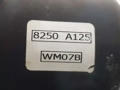 Автозапчастина б/у двигатель передніх склоочисників для mitsubishi l 200 (ka0/kb0) 2.5 di-d cat посилання на oem iam 8250a125  8250a146