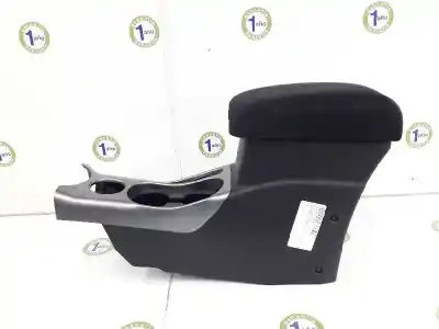 Автозапчасти б/у ЦЕНТРАЛЬНЫЙ ПОДЛОКОТНИК за MITSUBISHI OUTLANDER (CW0)  ссылки OEM IAM 8011A165XA  8011A085XA