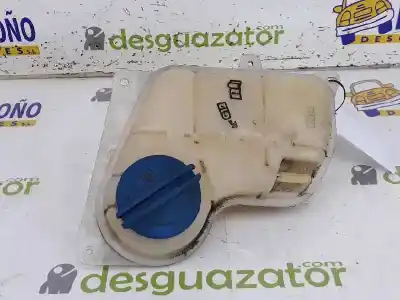 Pièce détachée automobile d'occasion VASE D'EXPANSION DE LIQUIDE DE REFROIDISSEMENT pour VOLKSWAGEN PASSAT B5.5 (3B3)  Références OEM IAM 8D0121403L  8D0121403L