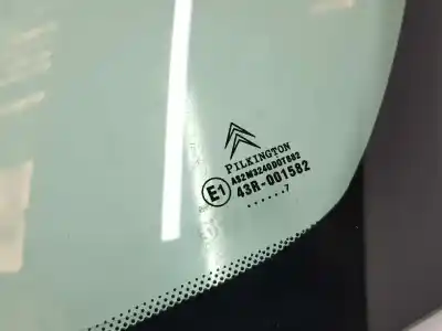 Peça sobressalente para automóvel em segunda mão vidro custódia triangular frente esquerdo por citroen c3 picasso 1.2 12v e-thp referências oem iam 8116we  8116we