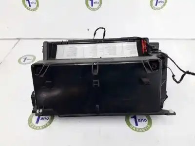 Second-hand car spare part glove compartment for bmw x5 (e53) 3.0 turbodiesel cat oem iam references 51168408845  51168245303