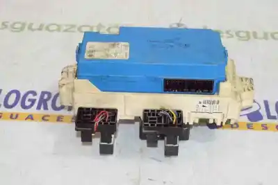 Second-hand car spare part fuse box unit for mitsubishi montero (v60/v70) 3.2 di-d avance oem iam references mr445952  mr445952 Second-hand car spare part fuse box unit for mitsubishi montero (v60/v70) 3.2 di-d avance oem iam references mr445952  mr445952