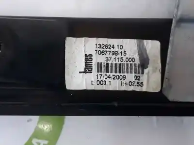 Recambio de automóvil de segunda mano de elevalunas trasero derecho para bmw serie 1 berlina 2.0 turbodiesel referencias oem iam 51357138468 51357138468 