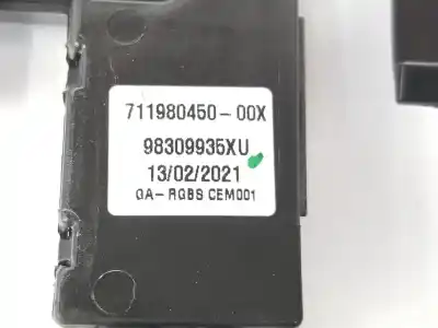 Piesă de schimb auto la mâna a doua lumina interioara pentru peugeot 208 (p2) 1.2 puretech referințe oem iam 98309935xu