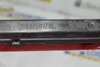 Pezzo di ricambio per auto di seconda mano lampada posteriore centrale per audi a3 (8l) 1.9 tdi riferimenti oem iam 8d9945097b  8d9945097b