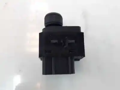 Second-hand car spare part rearview side mirror switch for suzuki grand vitara ii (jt, te, td) 1.9 ddis a las 4 ruedas (jt419, td44, jb419wd, jb419xd) oem iam references 3795062j00  3j00 Second-hand car spare part rearview side mirror switch for suzuki grand vitara ii (jt, te, td) 1.9 ddis a las 4 ruedas (jt419, td44, jb419wd, jb419xd) oem iam references 3795062j00  3j00