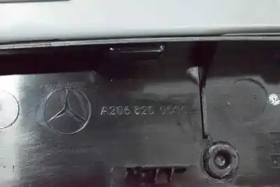 Автозапчастина б/у центральний задній ламп для clase c clase c lim. 2.1 cdi посилання на oem iam a0999067500  a2058200060