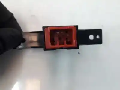 Second-hand car spare part switch for suzuki grand vitara ii (jt, te, td) 1.9 ddis a las 4 ruedas (jt419, td44, jb419wd, jb419xd) oem iam references 3743064j005pk  sp222