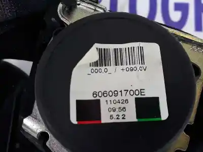 Автозапчасти б/у центральный задний ремень безопасности за bmw 3 (e90) 318 d ссылки oem iam 72117245601  606091700e