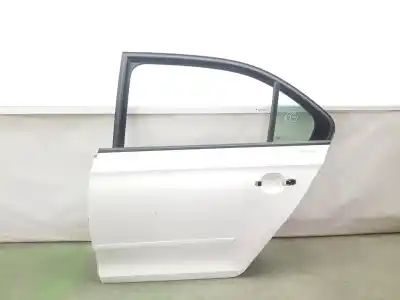 Автозапчасти б/у задняя левая дверь за skoda rapid spaceback (nh1) 1.6 tdi ссылки oem iam 5ja831051c