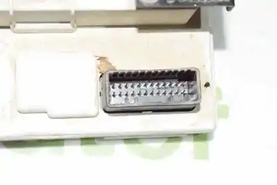 Pezzo di ricambio per auto di seconda mano display multifunzione per renault trafic caja cerrada 2.0 dci d fap riferimenti oem iam 8200584888 8200584888 