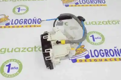 Second-hand car spare part left front door lock for clase c clase e lim. 2.1 cdi oem iam references a2047202735  a0997200135