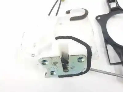 Автозапчасти б/у замок передней правой двери за mitsubishi asx (ga0w) 1.8 di-d cat ссылки oem iam 5715a726  5715a726