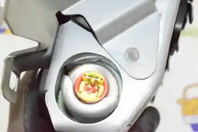 Автозапчастина б/у колінний подушка безпеки для lexus is200 (ds2/is2) 2.2 d-cat посилання на oem iam 7399053020c0