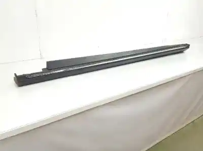 Автозапчастина б/у бічна сподниця для clase c clase m 2.1 cdi посилання на oem iam a1666980054  1666980054