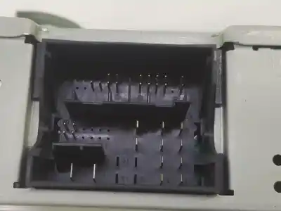 Second-hand car spare part audio system / radio cd for seat leon st (5f8) 1.6 tdi oem iam references 5f0035871  5f0035871