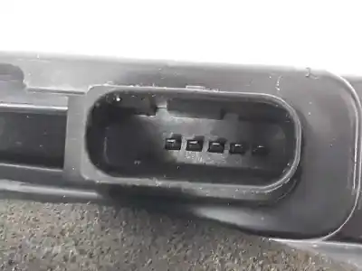 Second-hand car spare part left front door lock for iveco daily ka 3.0 d oem iam references 5801529301  5801529301