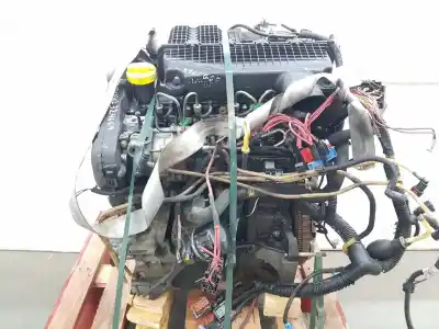 Gebrauchtes Autoersatzteil KOMPLETTER MOTOR zum RENAULT CLIO III  OEM-IAM-Referenzen K9K740  K9K740