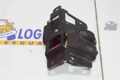 Second-hand car spare part trunk lock for bmw x3 (e83) 2.0 d oem iam references 51247057364  51247201561