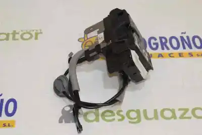 Peça sobressalente para automóvel em segunda mão fechadura da porta dianteira esquerda por volvo v40 cross country 2.0 d referências oem iam 31440391  31391822