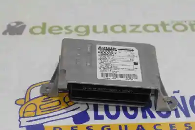 Recambio de automóvil de segunda mano de centralita airbag para renault megane ii berlina 5p 1.9 dci diesel referencias oem iam 8200367444