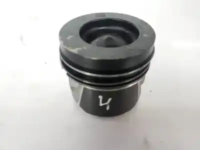 Second-hand car spare part piston for seat leon (5f1) 1.6 tdi oem iam references 04l107065d