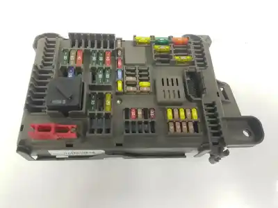 Pezzo di ricambio per auto di seconda mano scatola relè/fusibili per bmw x5 (e70) 3.0 d riferimenti oem iam 61146931687