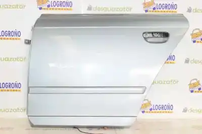 Recambio de automóvil de segunda mano de PUERTA TRASERA IZQUIERDA para AUDI A4 AVANT  referencias OEM IAM 8E0833051J 8E0833051J GRIS AZULADO 