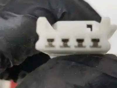 Second-hand car spare part left tailgate light for toyota auris (_e18_) 1.8 hybrid (zwe186_) oem iam references 8156102730  8156102730