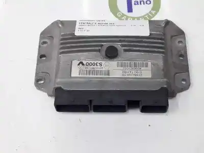 Second-hand car spare part ecu engine control for renault megane ii sedán (lm0/1_) 1.6 16v (lm1r lm0c) oem iam references 8200387138