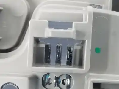 Second-hand car spare part interior light for kia ceed drive 110 cv / 81 kw oem iam references 92850j7000ed  92850j7000ed