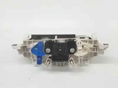 Pezzo di ricambio per auto di seconda mano controllo climatico per renault twingo ii (cn0_) 1.2 16v (cn04, cn0a, cn0b) riferimenti oem iam 7701067953  7701067953
