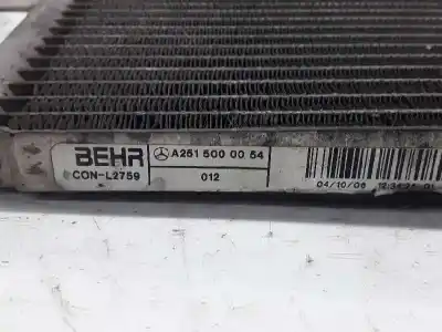 Piesă de schimb auto la mâna a doua condensator / radiator aer conditionat pentru mercedes clase m 3.0 cdi referințe oem iam a2515000054 2515000054 