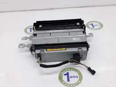 Second-hand car spare part audio system / radio cd for clase c clase r 3.0 cdi oem iam references 2118705390  2118705390