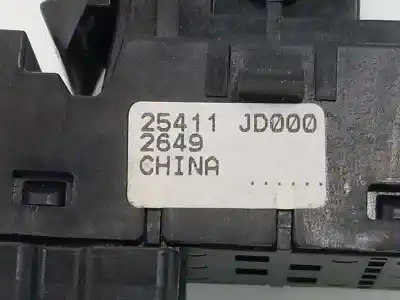 Pièce détachée automobile d'occasion commande de lève vitre avant droit pour nissan qashqai / qashqai +2 i (j10, nj10, jj10e) 1.5 dci références oem iam 25411jd000  25411jd000