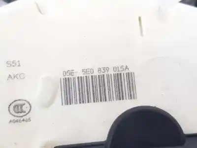 Автозапчастина б/у замок дверей заднього лівого для skoda rapid spaceback (nh1) 1.6 tdi посилання на oem iam 5e0839015a  5e0839015a