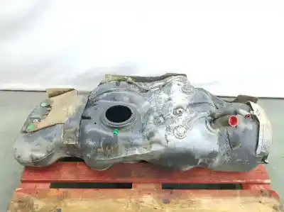 Second-hand car spare part fuel tank for toyota hilux (kun) 2.5 turbodiesel oem iam references 770010k081