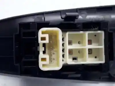 Автозапчасти б/у управление задними левыми стеклами за toyota rav 4 iii (_a3_) 2.2 d 4wd (ala30_) ссылки oem iam 8481052030  8481052030