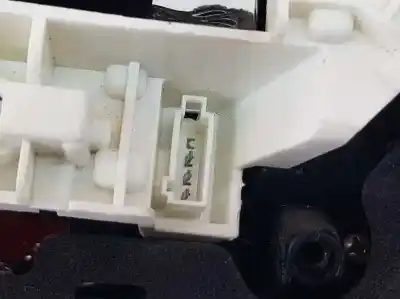 Second-hand car spare part left tailgate door light for opel astra j gtc 2.0 16v cdti oem iam references 13360791  13360791