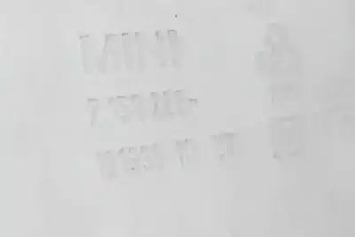 Second-hand car spare part windscreen washer bottle for mini mini (r50,r53) 1.6 16v 170 cv / 125 kw oem iam references 61667158228  61667158228