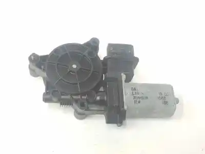 Pièce détachée automobile d'occasion moteur lève vitre avant droit pour bmw serie 1 berlina 5p (f20) 2.0 116d références oem iam 67627406624