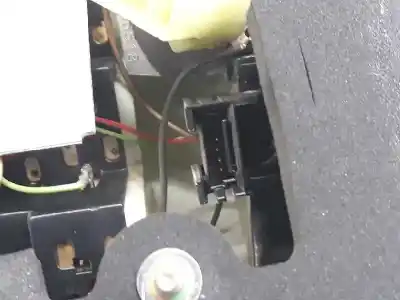 Second-hand car spare part right tailgate light for bmw 7 (e65, e66, e67) 730 d oem iam references 63217164736  63218379688