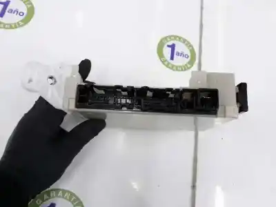 Second-hand car spare part fuse box unit for toyota chr híbrido 90kw oem iam references 82730f4010b  82730f4010