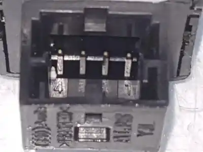 Tweedehands auto-onderdeel bediening links achterruiten voor audi a4 b9 avant (8w5, 8wd) 2.0 tdi oem iam-referenties 4m0959855