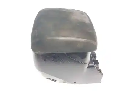 Second-hand car spare part center armrest for mitsubishi montero (v80/v90) 3.2 di-d intense oem iam references 8011a244xa