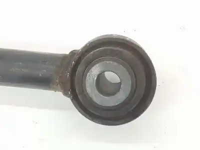 Автозапчастина б/у правий задний кронштейн для land rover discovery iv (l319) 2.7 td 4x4 посилання на oem iam lr019117  9h224717aa