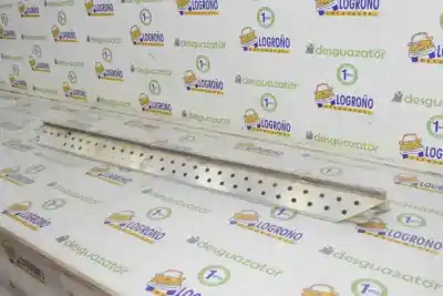 Peça sobressalente para automóvel em segunda mão embaladeira por bmw x5 (e53) 3.0 d referências oem iam 51718408706  51718403078